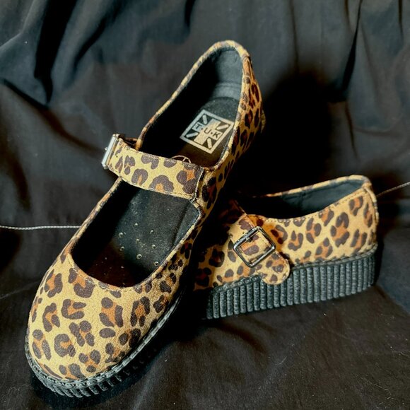 T.U.K. Mary Janes Leopard Print US 9 UK 7 TUK Rockabilly Goth - Picture 3 of 5